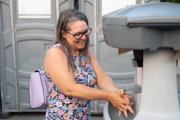 Best Portable bathroom rental  in Auburn, AL